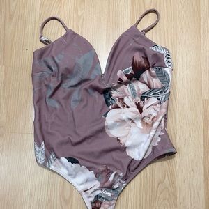 Windsor/large/purple